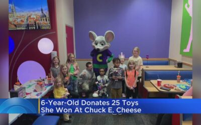 Girl, 6, donates 25 toys she won at Chuck E. Cheese to cancer charity